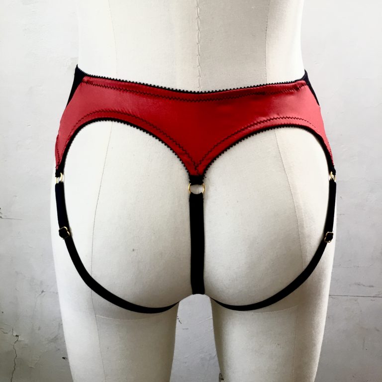 Culotte cœur en soie – Image 2