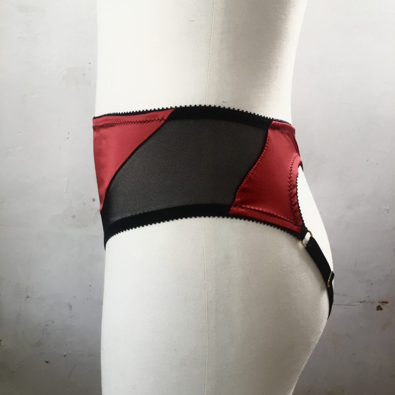 Culotte cœur en soie – Image 3