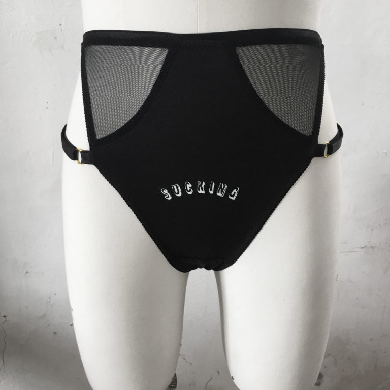 Culotte sucking