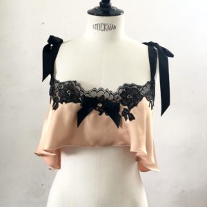 Brassière romantique