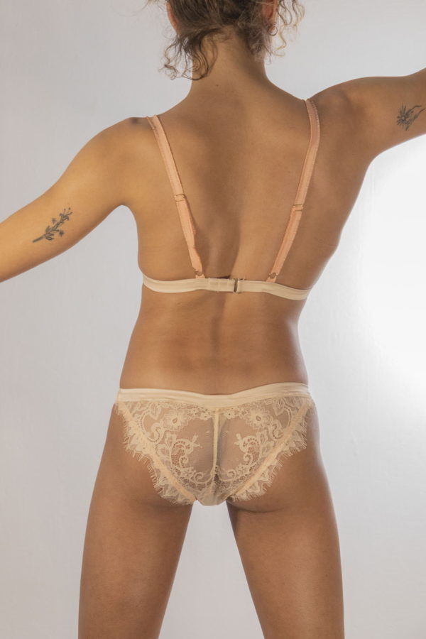 Culotte Tuckante en dentelle pour femme  transgenre – Image 5